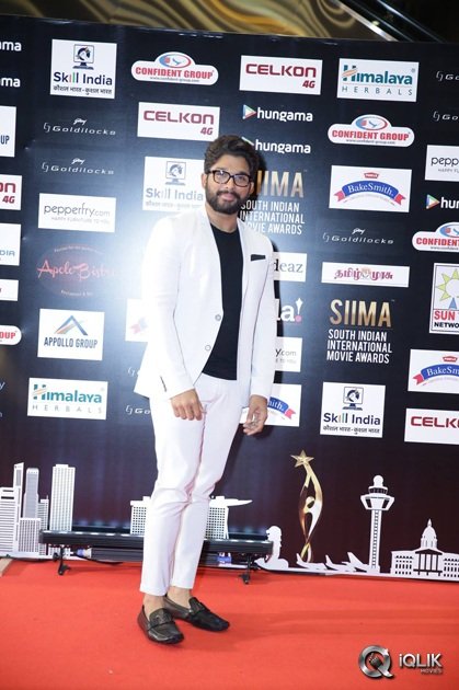 South-Indian-International-Movie-Awards-2016-Day-2